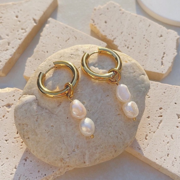 Gold and Pearl huggie drop earrings - Picture 3 of 3